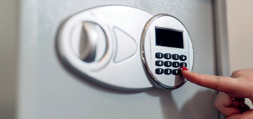 Jewelry Safe Cracking in Kensington, California